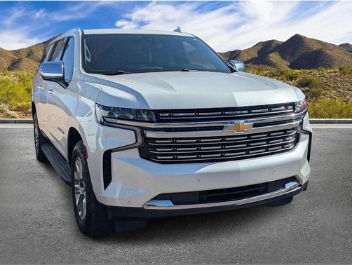 Iridescent Pearl Tricoat 2021 Chevrolet Suburban Premier