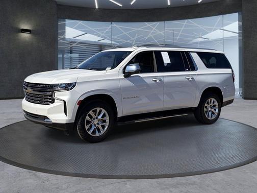 Iridescent Pearl Tricoat 2021 Chevrolet Suburban Premier