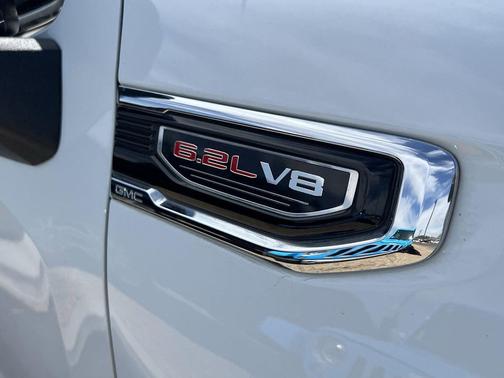 Summit White 2024 GMC Sierra 1500 Denali