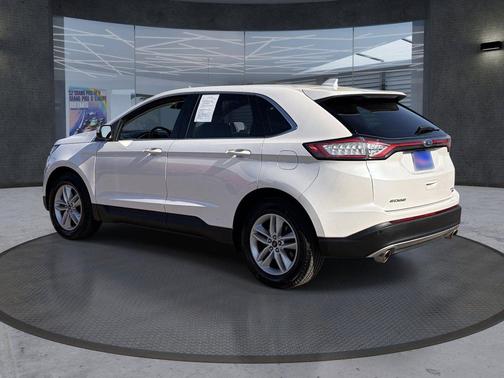 White 2018 Ford Edge SEL