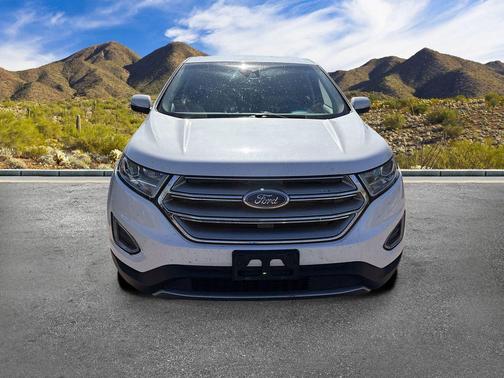 White 2018 Ford Edge SEL