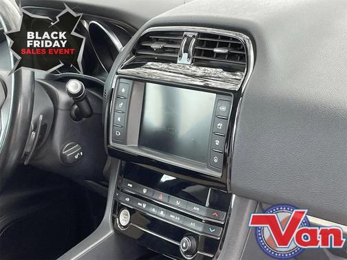 2018 Jaguar F-PACE 30t Premium