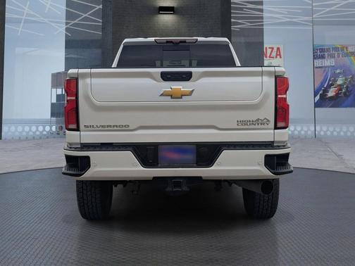 2025 Chevrolet Silverado 3500 High Country