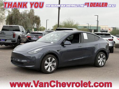 2022 Tesla Model Y Long Range Dual Motor All-Wheel Drive