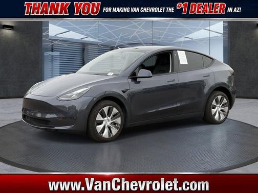 2022 Tesla Model Y Long Range Dual Motor All-Wheel Drive