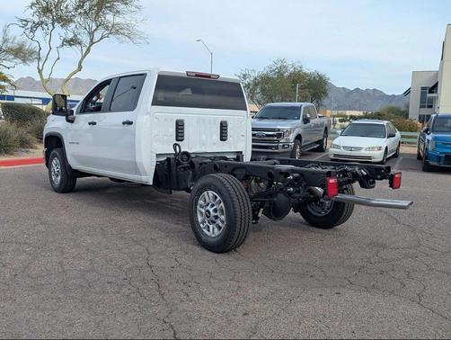 Summit White 2026 Chevrolet Silverado 2500 WT