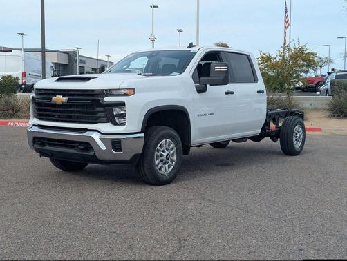Summit White 2026 Chevrolet Silverado 2500 WT