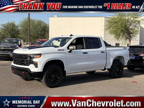 Summit White 2023 Chevrolet Silverado 1500 Custom Trail Boss