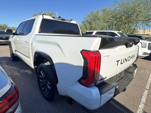 2025 Toyota Tundra Hybrid Platinum