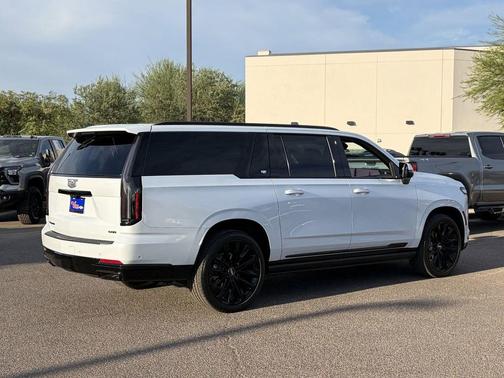 Vibrant White Tricoat 2026 Cadillac Escalade ESV Sport