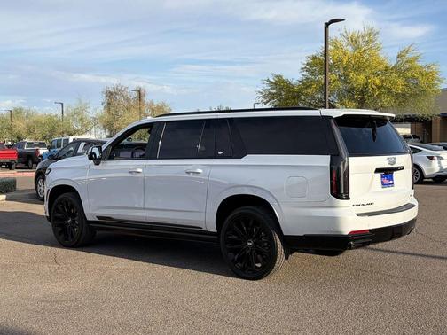 Vibrant White Tricoat 2026 Cadillac Escalade ESV Sport