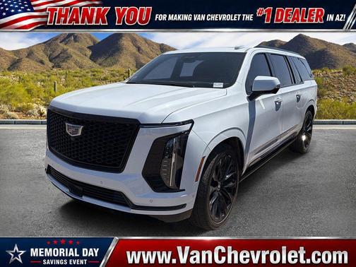 Vibrant White Tricoat 2026 Cadillac Escalade ESV Sport