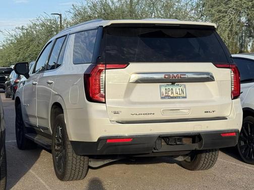 2023 GMC Yukon SLT