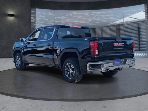 2025 GMC Sierra 1500 SLE