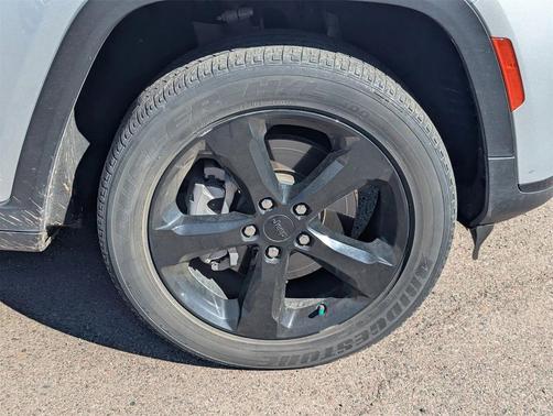 2022 Jeep Grand Cherokee L Altitude