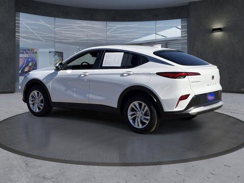 Summit White 2026 Buick Envista Preferred FWD