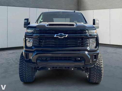 2024 Chevrolet Silverado 2500 Custom