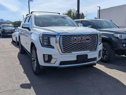 Summit White 2021 GMC Yukon XL Denali