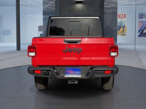 Firecracker Red Clearcoat 2025 Jeep Gladiator Sport S