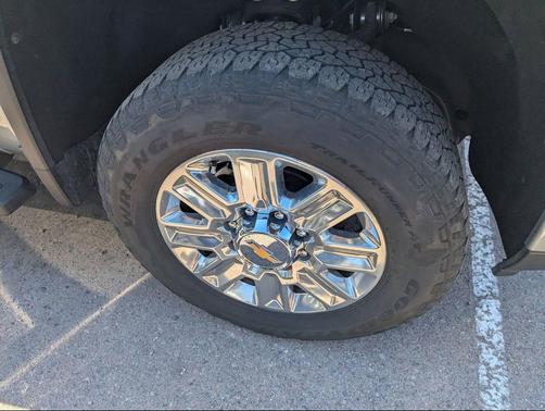 Sterling Gray Metallic 2025 Chevrolet Silverado 3500 High Country