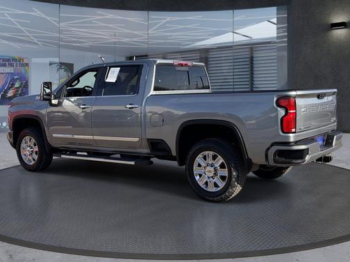 Sterling Gray Metallic 2025 Chevrolet Silverado 3500 High Country