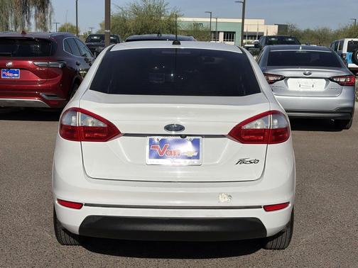 Oxford White 2019 Ford Fiesta S