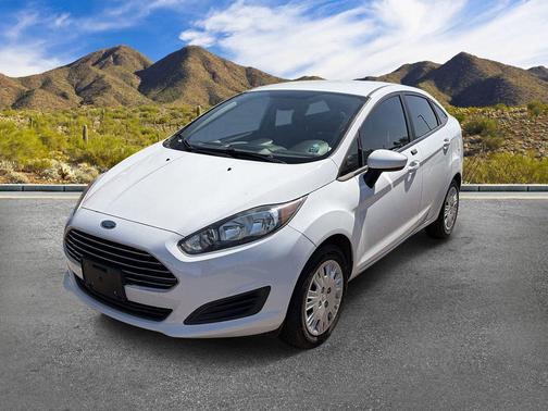 Oxford White 2019 Ford Fiesta S