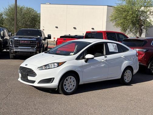 Oxford White 2019 Ford Fiesta S