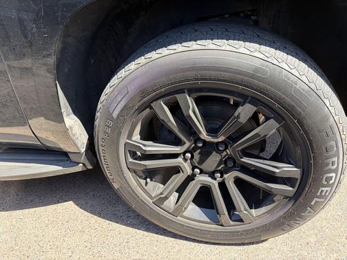 Black 2015 Chevrolet Suburban 1500 LT