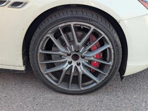 2014 Maserati Quattroporte GTS