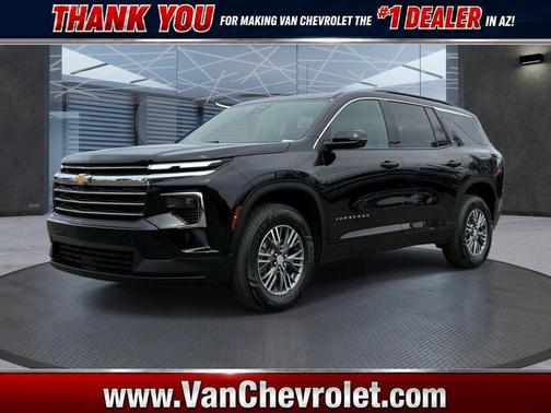 Mosaic Black Metallic 2025 Chevrolet Traverse LT