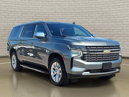 Silver Sage Metallic 2023 Chevrolet Suburban Premier