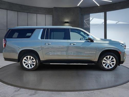 Silver Sage Metallic 2023 Chevrolet Suburban Premier