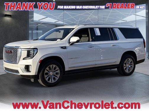 White Frost Tricoat 2022 GMC Yukon XL Denali