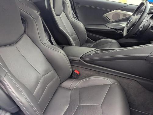 2025 Chevrolet Corvette Stingray w/2LT