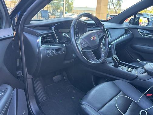 Stellar Black Metallic 2020 Cadillac XT5 Premium Luxury