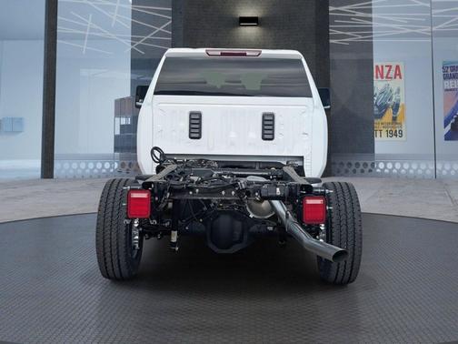 Summit White 2026 Chevrolet Silverado 2500 WT