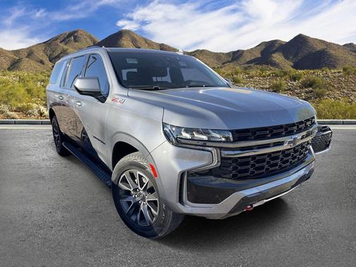 Evergreen Gray Metallic 2022 Chevrolet Suburban 4WD Z71