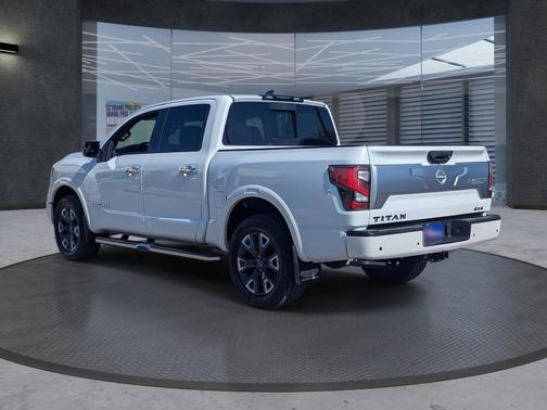 2023 Nissan Titan Platinum Reserve