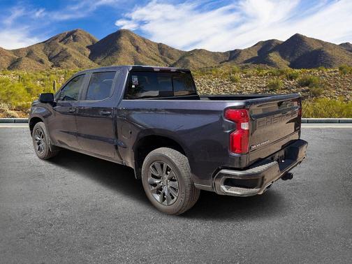 Dark Ash Metallic 2022 Chevrolet Silverado 1500 RST