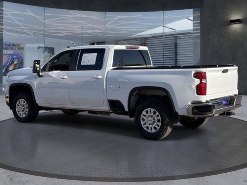 Summit White 2021 Chevrolet Silverado 2500 LT