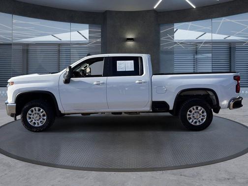 Summit White 2021 Chevrolet Silverado 2500 LT