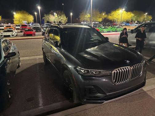 Arctic Grey Metallic 2021 BMW X7 xDrive40i