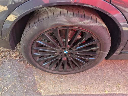 Arctic Grey Metallic 2021 BMW X7 xDrive40i