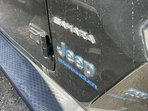 Black Clearcoat 2023 Jeep Wrangler 4xe Sahara