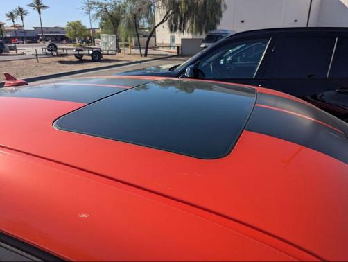 Go Mango 2023 Dodge Challenger SRT Hellcat