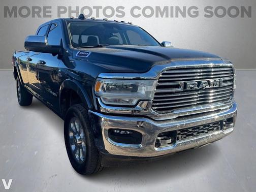 2021 RAM 3500 Laramie Crew Cab 4x4 8' Box