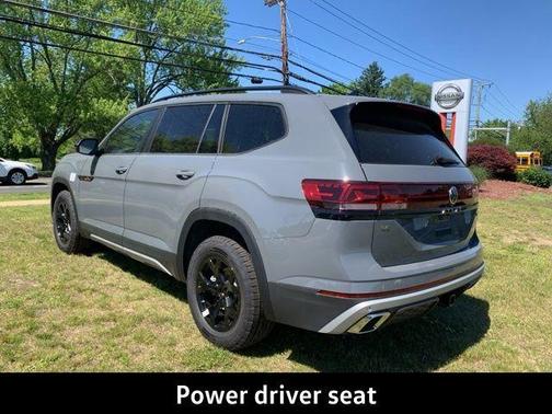 Pure Gray 2026 Volkswagen Atlas 2.0T Peak Edition