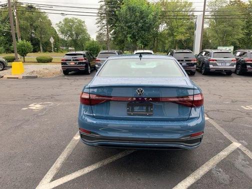 2025 Volkswagen Jetta 1.5T SE
