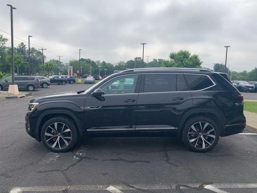2025 Volkswagen Atlas 2.0T SEL Premium R-Line
